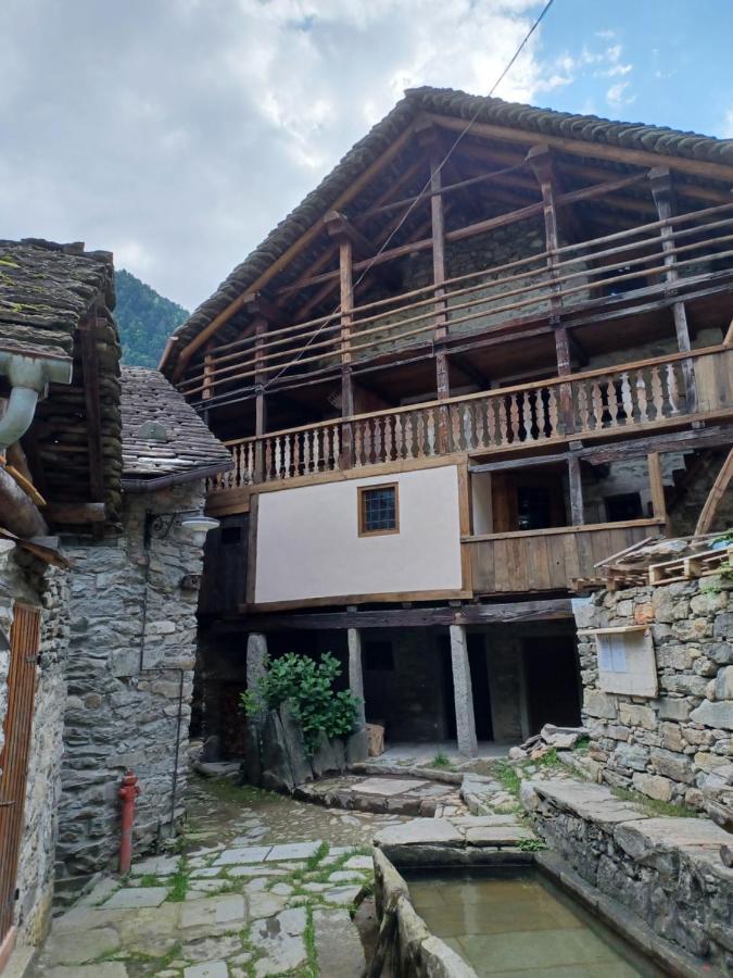 MolliaCa' Scocc, Antica Casa Di Montagna In Valsesia别墅 外观 照片